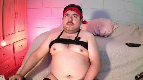 Snapshot of anuarfox chatting on September 2025 09:57:02 AM AnuarFox online show from September 2025 09:57:02 AM