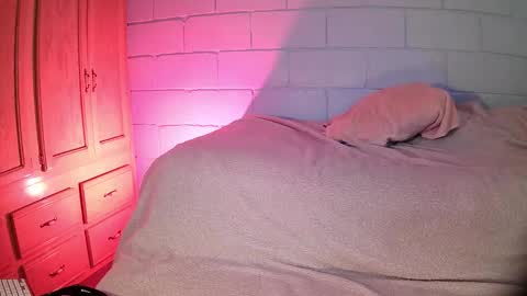 AnuarFox online show from February 2026 07:56:02 AM