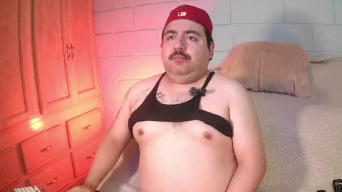Snapshot of anuarfox chatting on May 2026 11:47:01 AM AnuarFox online show from May 2026 11:47:01 AM