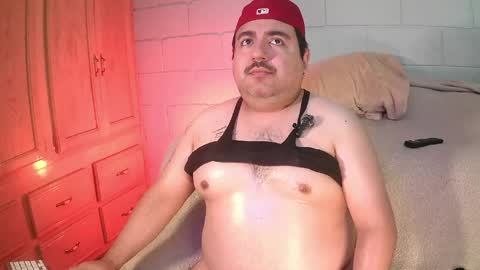 Snapshot of anuarfox chatting on May 2026 07:10:02 PM AnuarFox online show from May 2026 07:10:02 PM