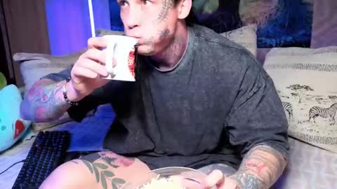 Snapshot of anubisgod88 chatting on November 2025 03:24:01 PM Tom online show from November 2025 03:24:01 PM