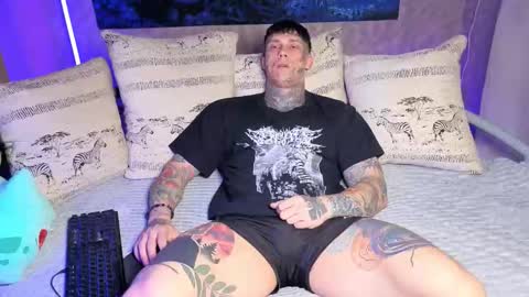 Snapshot of anubisgod88 chatting on November 2025 05:30:02 AM Tom online show from November 2025 05:30:02 AM