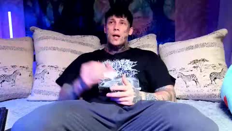 Snapshot of anubisgod88 chatting on December 2025 06:52:01 AM Tom online show from December 2025 06:52:01 AM