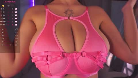 Snapshot of anuricbriny chatting on November 2025 08:49:01 PM Sunday - start 0400 PM GMT -4 online show from November 2025 08:49:01 PM