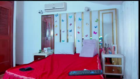 Anyela  online show from February 2026 07:03:02 PM