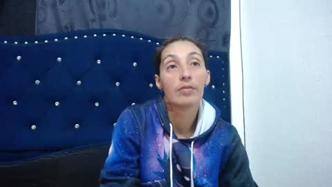 anyu online show from December 2024 04:34:02 AM