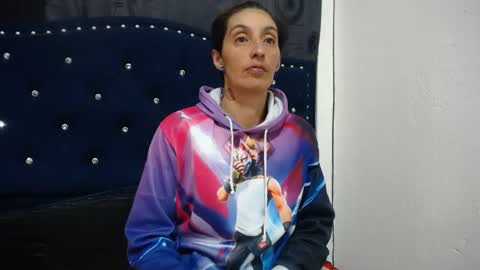 anyu online show from January 2025 06:33:01 AM