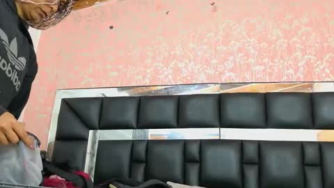 Chelmi online show from October 2025 11:51:02 AM