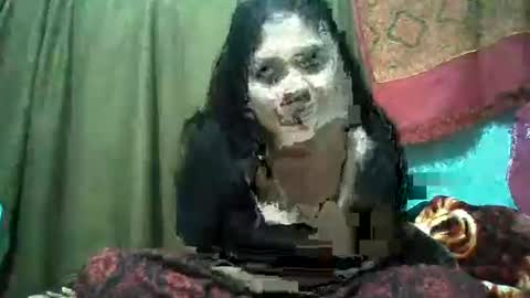 Snapshot of apa142817 chatting on February 2026 06:28:01 PM Aparalux online show from February 2026 06:28:01 PM