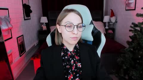 Snapshot of aphexqueen chatting on December 2024 01:10:01 PM APHEX QUEEN online show from December 2024 01:10:01 PM