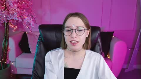 Snapshot of aphexqueen chatting on January 2025 04:08:02 PM APHEX QUEEN online show from January 2025 04:08:02 PM