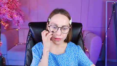 Snapshot of aphexqueen chatting on January 2025 04:14:02 PM APHEX QUEEN online show from January 2025 04:14:02 PM