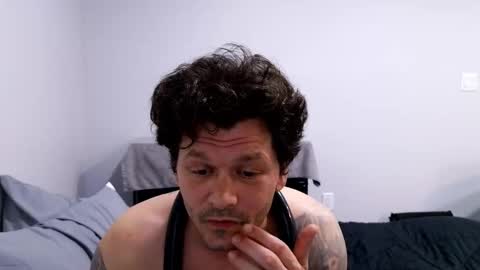 apocalypse_cream online show from March 2026 07:15:01 AM