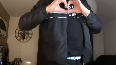 Snapshot of apollonfitx_69 chatting on January 2025 09:45:01 PM apollonfitx_69 online show from January 2025 09:45:01 PM