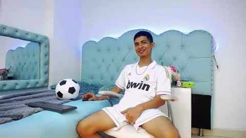 Snapshot of apolo_richards chatting on February 2026 08:46:02 PM Apolo Richards online show from February 2026 08:46:02 PM