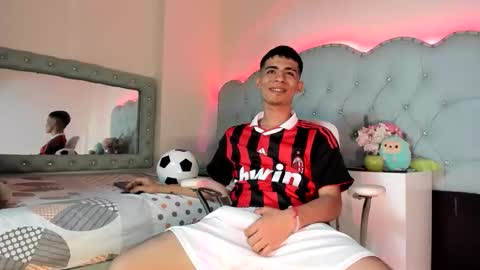 Snapshot of apolo_richards chatting on February 2026 07:54:02 PM Apolo Richards online show from February 2026 07:54:02 PM