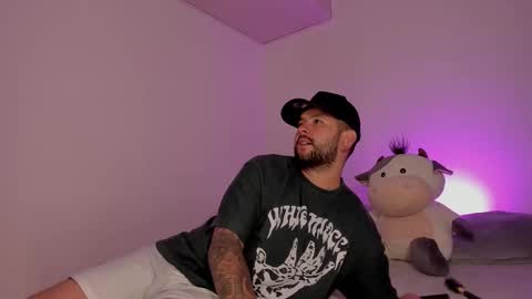 Lola  Apolo online show from September 2025 04:03:01 AM