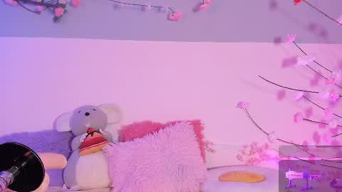 Lily online show from July 2026 08:33:02 PM