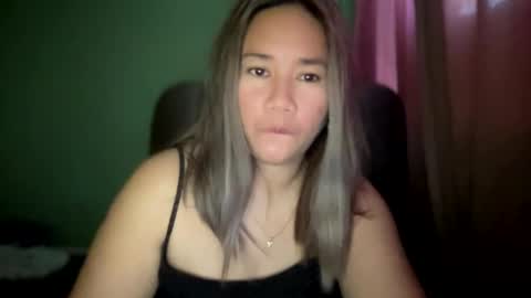 Snapshot of apple_pie_love chatting on February 2025 07:01:02 AM Anika online show from February 2025 07:01:02 AM