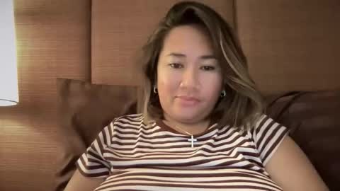 Snapshot of apple_pie_love chatting on October 2025 02:40:02 PM Anika online show from October 2025 02:40:02 PM