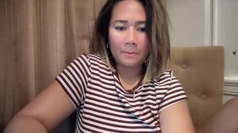 Snapshot of apple_pie_love chatting on October 2025 08:14:01 AM Anika online show from October 2025 08:14:01 AM