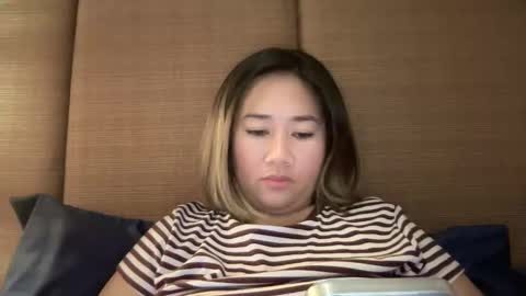 Snapshot of apple_pie_love chatting on October 2025 09:21:02 AM Anika online show from October 2025 09:21:02 AM