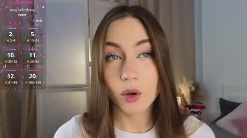 Snapshot of appleeepie chatting on November 2025 09:09:01 AM Vicki online show from November 2025 09:09:01 AM