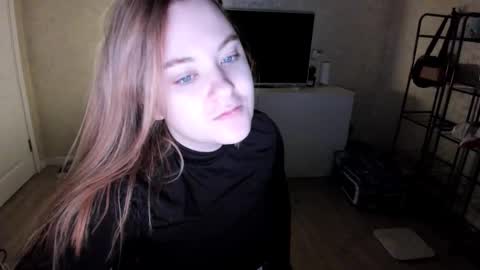 appleyummybuns online show from December 2025 01:27:01 PM