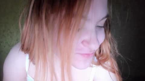 appleyummybuns online show from March 2026 06:19:02 AM