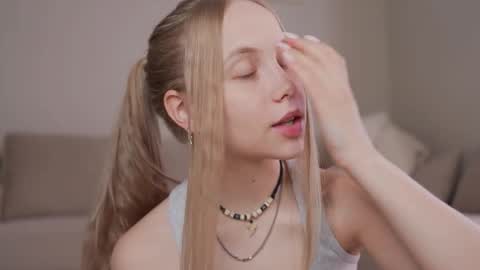  REYNA  next stream is 11h of Feb online show from April 2026 07:47:02 AM