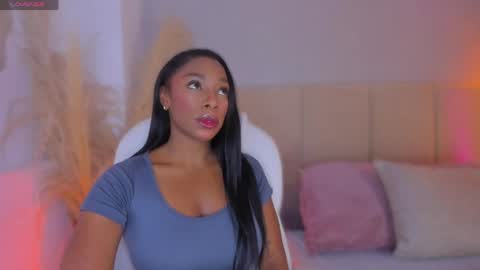 Snapshot of april_ebony18_ chatting on May 2026 10:43:01 AM April online show from May 2026 10:43:01 AM
