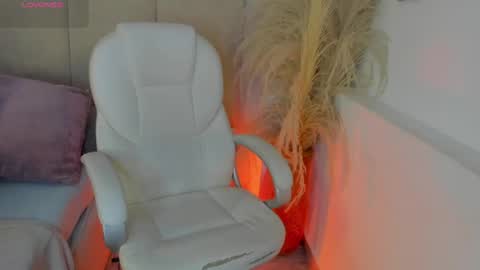 Snapshot of april_ebony18_ chatting on May 2026 10:34:02 AM April online show from May 2026 10:34:02 AM