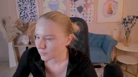 April. All year round.  online show from September 2025 01:38:01 PM