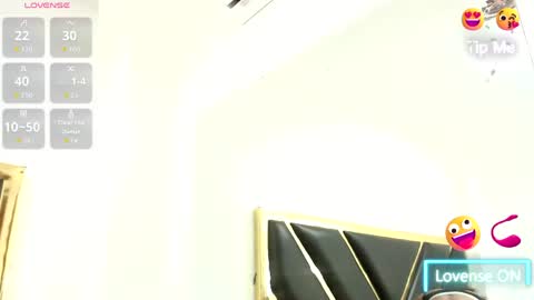 april y crystal online show from April 2026 12:32:01 PM