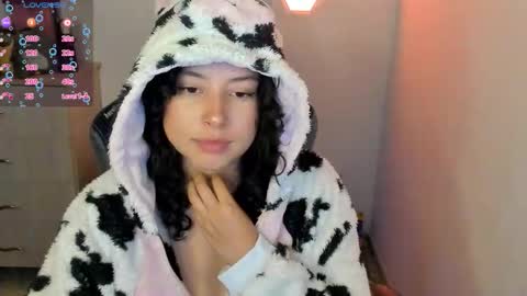 aqua emilly online show from September 2025 12:10:01 AM