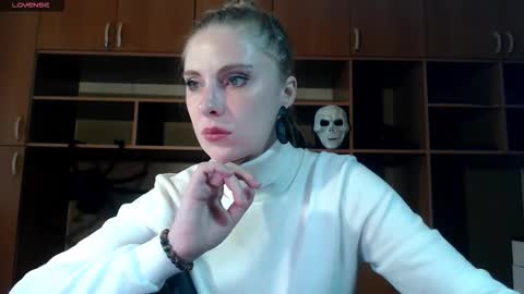 aqualen online show from November 2025 10:37:01 AM