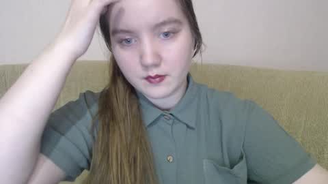 Josefin online show from December 2025 05:27:01 AM