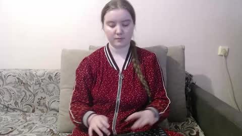 Josefin online show from March 2026 08:36:01 AM