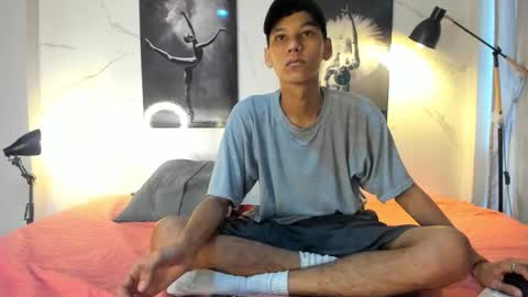 Snapshot of aquarius_xxx chatting on November 2025 12:48:01 PM aquarius_xxx online show from November 2025 12:48:01 PM