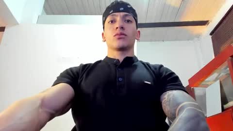 Snapshot of aquiles_51 chatting on October 2025 07:26:02 PM Jonathan online show from October 2025 07:26:02 PM