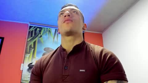 Snapshot of aquiles_51 chatting on November 2025 02:50:02 PM Jonathan online show from November 2025 02:50:02 PM