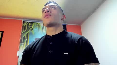 Snapshot of aquiles_51 chatting on November 2025 04:51:02 PM Jonathan online show from November 2025 04:51:02 PM