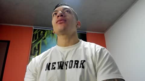 Snapshot of aquiles_51 chatting on December 2025 01:27:01 PM Jonathan online show from December 2025 01:27:01 PM