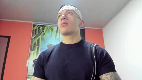 Snapshot of aquiles_51 chatting on December 2025 11:48:02 AM Jonathan online show from December 2025 11:48:02 AM