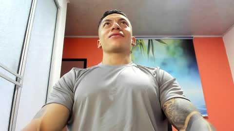 Snapshot of aquiles_51 chatting on January 2026 09:29:01 PM Jonathan online show from January 2026 09:29:01 PM