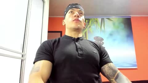 Snapshot of aquiles_51 chatting on February 2026 08:47:01 PM Jonathan online show from February 2026 08:47:01 PM