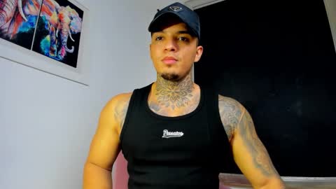 AquilesElpapi online show from October 2025 06:39:01 PM