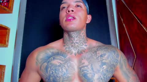 AquilesElpapi online show from March 2026 01:45:01 PM