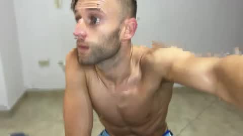 Snapshot of aquilesmade chatting on December 2024 03:44:01 PM Aquilesmade online show from December 2024 03:44:01 PM