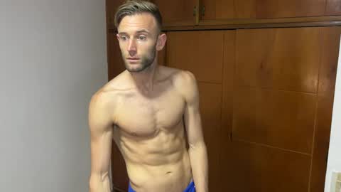 Snapshot of aquilesmade chatting on December 2024 04:09:01 PM Aquilesmade online show from December 2024 04:09:01 PM